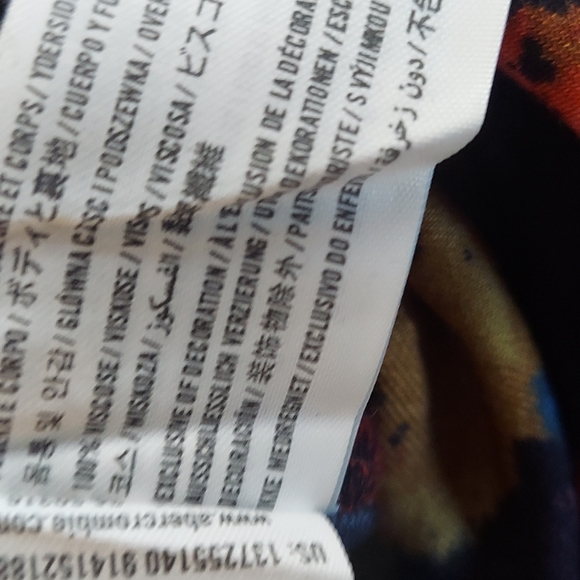 abercrombie crop top. Size small - Picture 5 of 5